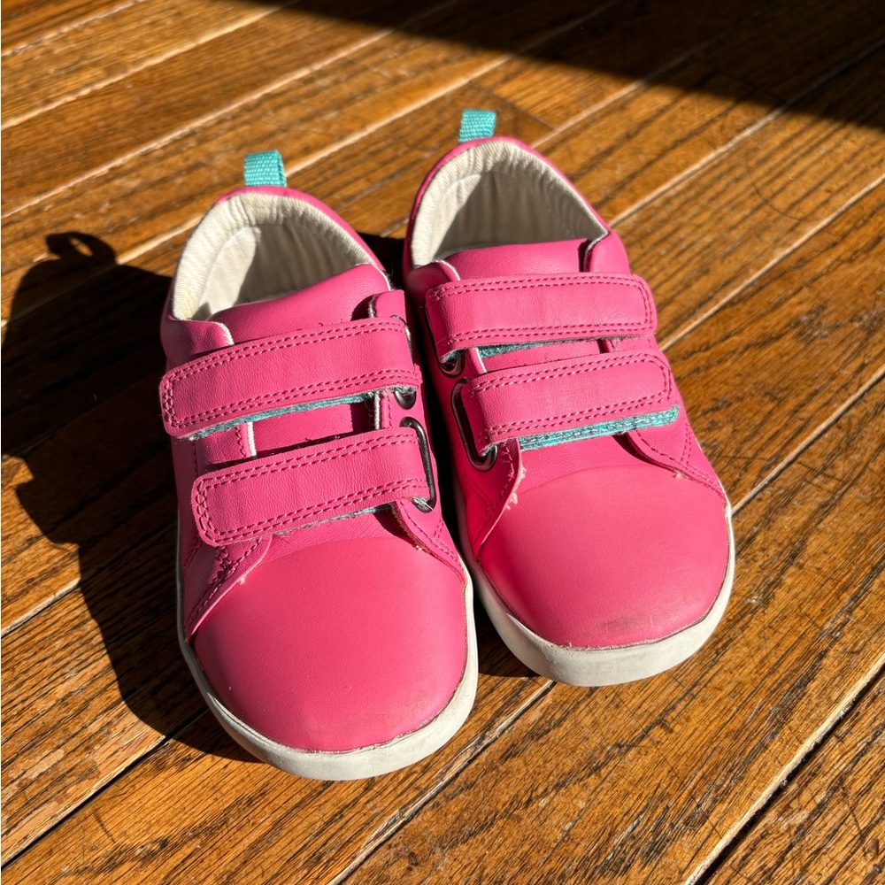 Pink and blue Ten Little shoes
